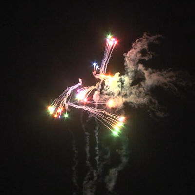 Professional Fireworks Display 1.2 Inch 60 Shots 1.3G Cake Fireworks Chinese Wholesale Festival and Celebration Pyrotechnics