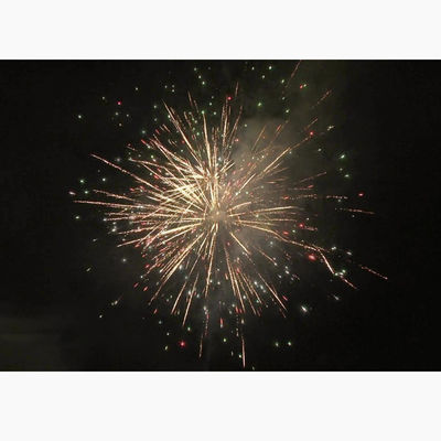 La pirotecnica cinese dei fuochi d'artificio del dolce del consumatore 128 colpi agglutina i fuochi d'artificio dei petardi