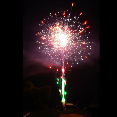 Fuochi d'artificio per la festa di nozze