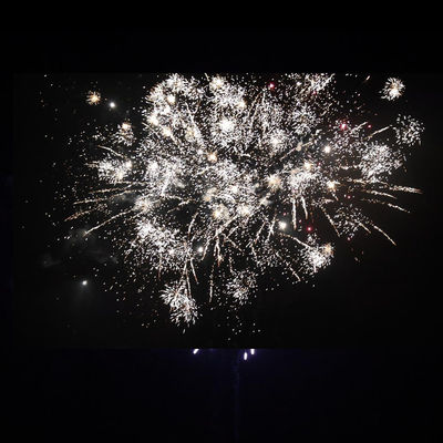 Fuochi d'artificio cinesi Liuyang 46 colpi Fuochi d'artificio di torta per consumatori