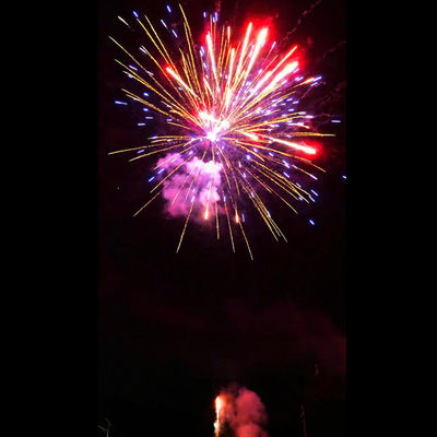 Fabbrica cinese di Hunan Ingrosso 48 colpi Torta a lungo tempo fuochi d'artificio torta pirotecnica 1.4g fuochi d'artificio all'aperto