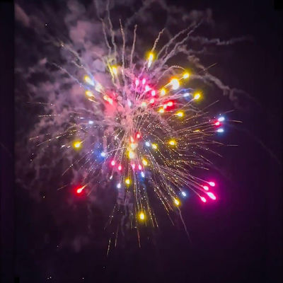 Fabbrica cinese personalizzata, bellissimi colori, 1,4 g, fuochi d'artificio per consumatori, fuochi d'artificio a torta, batteria di fuochi d'artificio, pirotecnica per celebrazioni