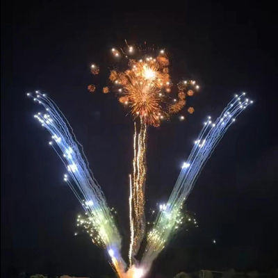 Fabbrica cinese all'ingrosso 1.3G Un0335 Fuochi d'artificio a torta professionali per esterni personalizzabili per festival natalizi, batterie pirotecniche