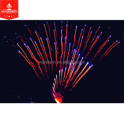 100 138 150 300 500 600 colpi agglutinano i fuochi d'artificio Natale del mandarino/dei fuochi d'artificio