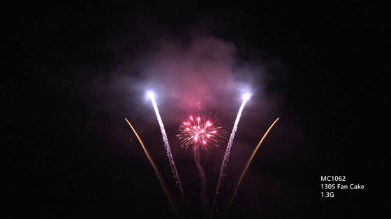 Fuochi d'artificio all'aperto professionali di pirotecnica del mandarino 130 colpi per il nuovo anno