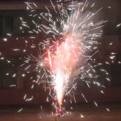 Stella filante piccola di filatura a terra di Toy Fireworks Pyrotechnic Fountains Pyro dell'orso